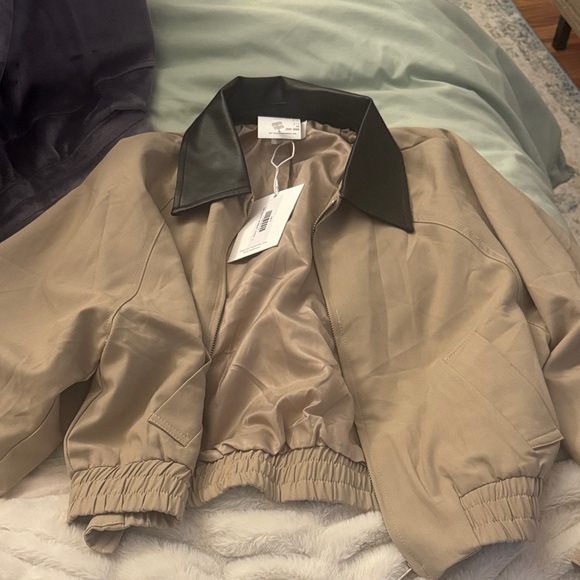 NIA Bomber Jacket - Picture 3 of 3